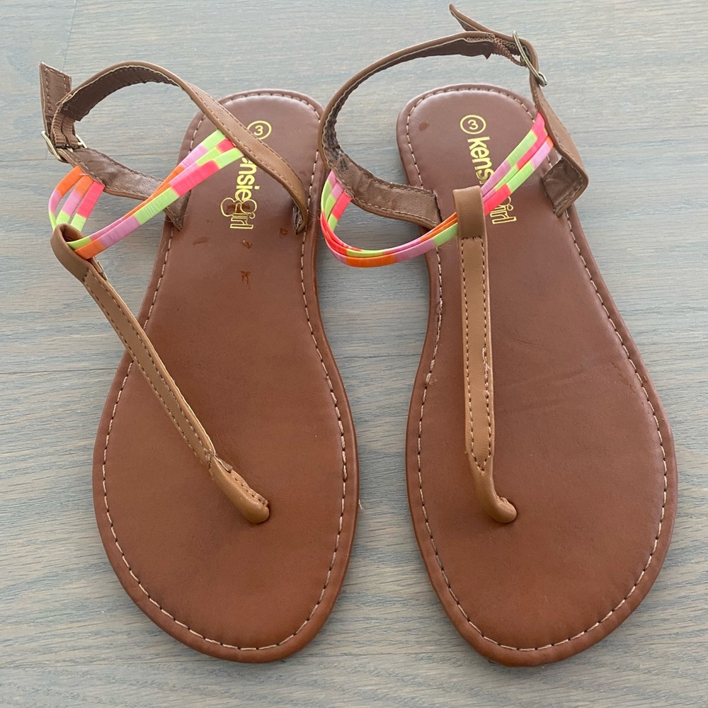 Girl’s Kensie Girl Brown Sandals with Multicolor Straps